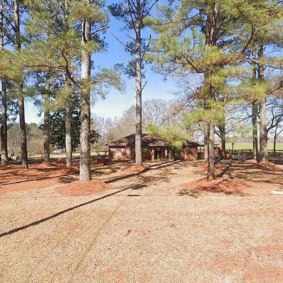 239 Twin Lakes Dr, Canton, MS 39046