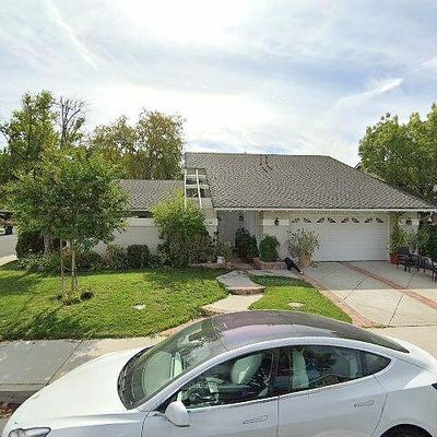 23900 Sarda Rd, Valencia, CA 91355