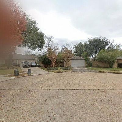 2411 Prides Crossing Rd, Houston, TX 77067