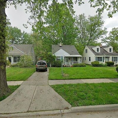 24610 Parklawn St, Oak Park, MI 48237