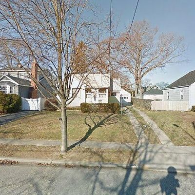 2489 Hicks St, Bellmore, NY 11710