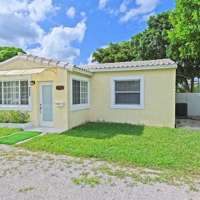 2503 Thomas St, Hollywood, FL 33020