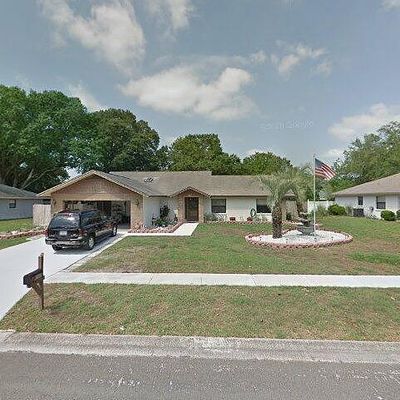 2505 Sprucewood Ln, Plant City, FL 33563