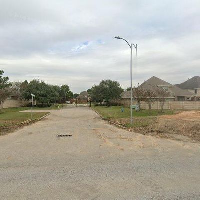 25422 Richton Falls Dr, Richmond, TX 77406