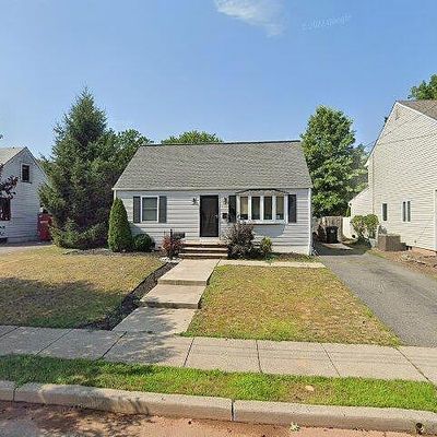 26 Seymour Ave, Woodbridge, NJ 07095