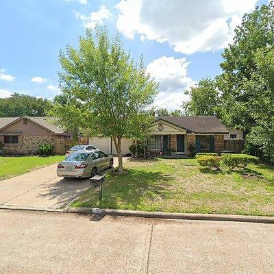 262 Coach Lamp Ln, Houston, TX 77060