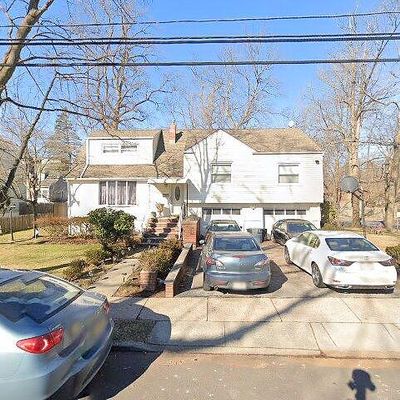 265 Stuyvesant Rd, Teaneck, NJ 07666