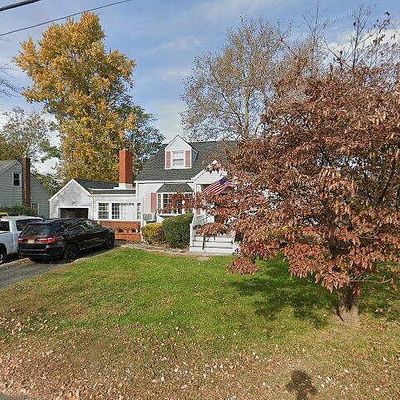 267 Leonardville Rd, Belford, NJ 07718