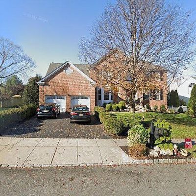 27 Charter Dr, South River, NJ 08882