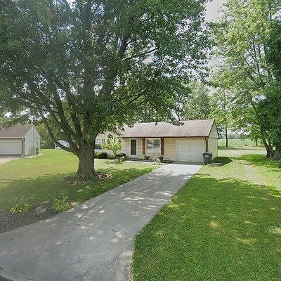 220 N Meadow Ln, Albany, IN 47320