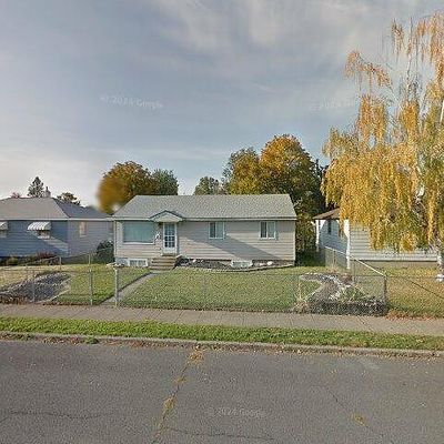 2207 E South Crescent Ave, Spokane, WA 99207