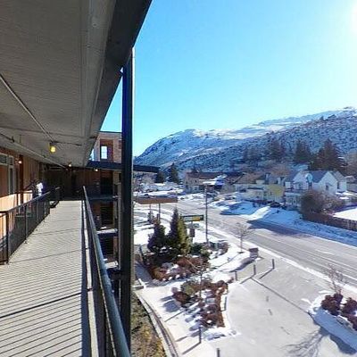 2220 W Woodin Ave #211, Chelan, WA 98816