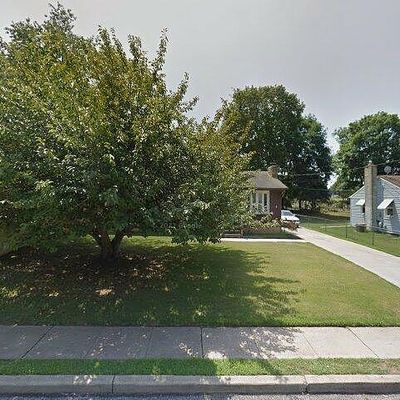 226 E Clinton St, Clayton, NJ 08312