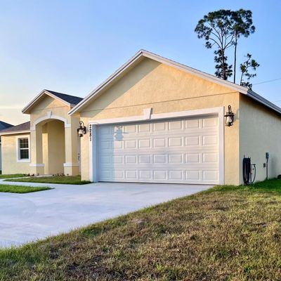 2281 Sw Import Dr, Port Saint Lucie, FL 34953