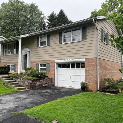 2292 Albern Blvd, Lancaster, PA 17601