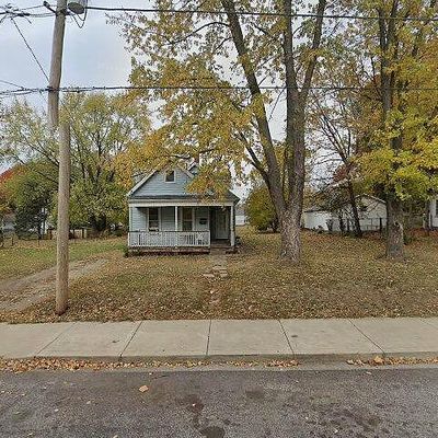 2323 W Antoinette St, Peoria, IL 61605