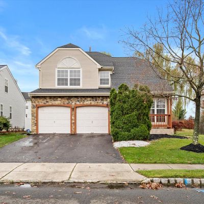 30 Foxchase Dr, Burlington, NJ 08016