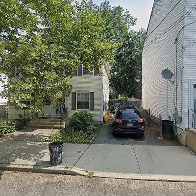 30 Humboldt St, Trenton, NJ 08618