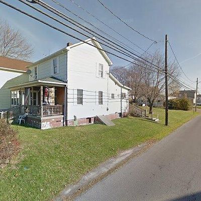 300 8 Th St, Windber, PA 15963