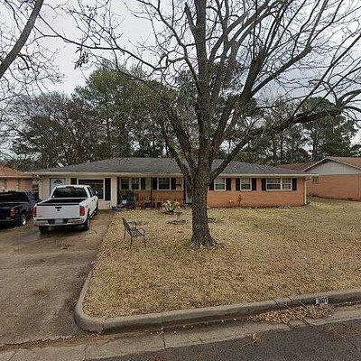 301 Bandera Dr, Tyler, TX 75702