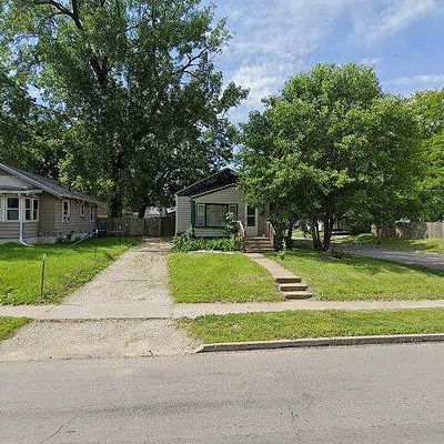 303 Hull Ave, Des Moines, IA 50313