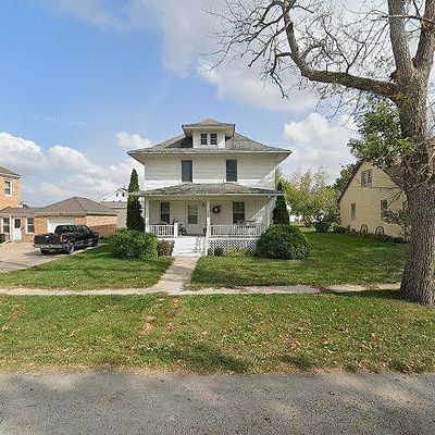 305 Main St, Van Horne, IA 52346