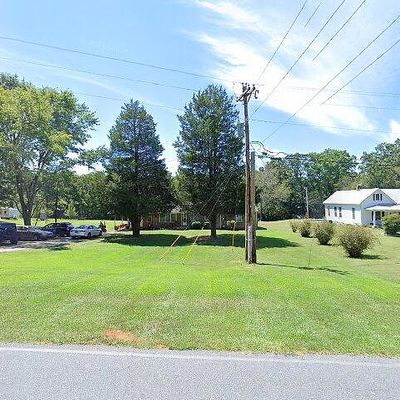 306 Jerry Crump Rd, Lincolnton, NC 28092