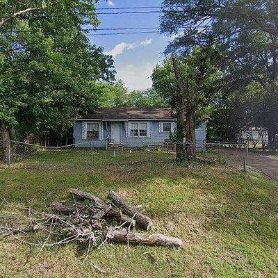 307 Highland Dr, Kilgore, TX 75662