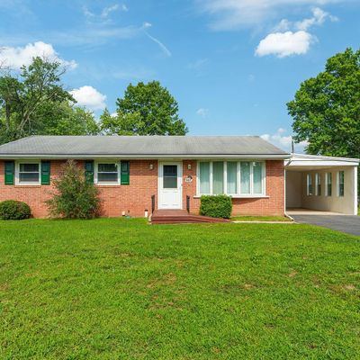 307 N Mount Joy St, Elizabethtown, PA 17022