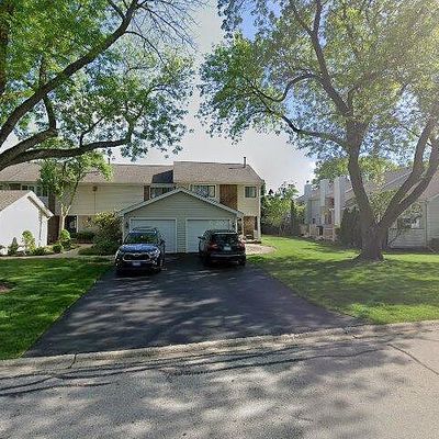 30 W483 Fairway Dr, Naperville, IL 60563