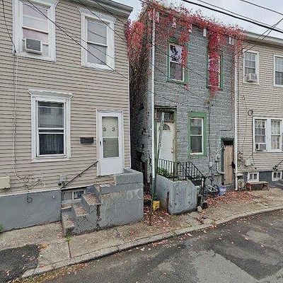 31 Daymond St, Trenton, NJ 08611