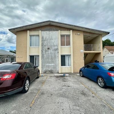 3135 Nw 28 Th St, Miami, FL 33142