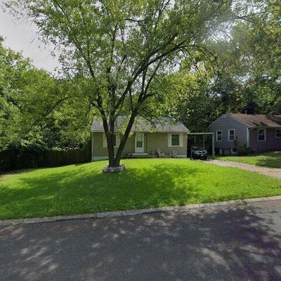 316 Cameron Rd, Saint Louis, MO 63137