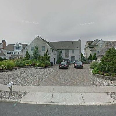 317 Dutchmans Point Rd, Mantoloking, NJ 08738