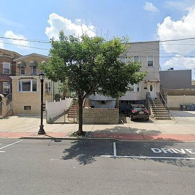 319 15 Th St, Union City, NJ 07087