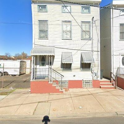 32 Bellevue Ave, Trenton, NJ 08618