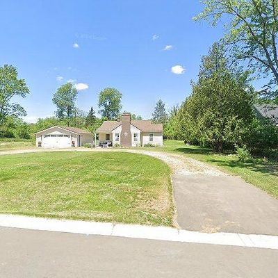 32194 Hull Ave, Farmington Hills, MI 48336