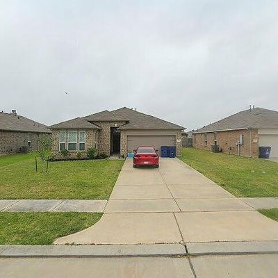 2717 Coral Dr, Texas City, TX 77591