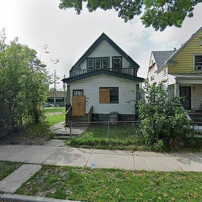 2727 N 26 Th St, Milwaukee, WI 53206