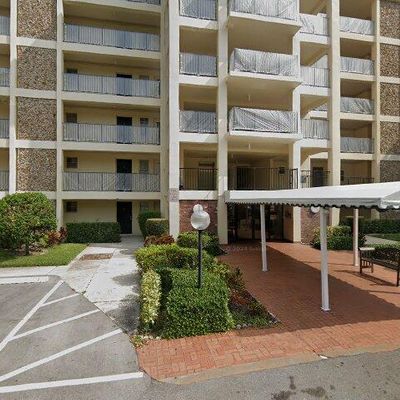 2751 N Palm Aire Dr #404, Pompano Beach, FL 33069