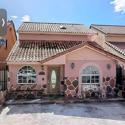 2756 W 54 Th St, Hialeah, FL 33016