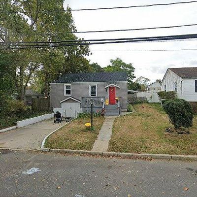 278 Oceanview Ave, Belford, NJ 07718