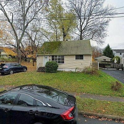 29 Hromiak Ter, Woodland Park, NJ 07424