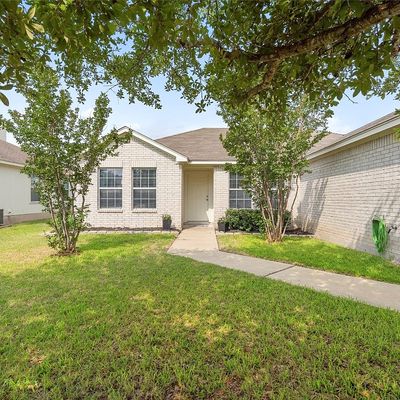 2907 Don Hill Ln, Taylor, TX 76574