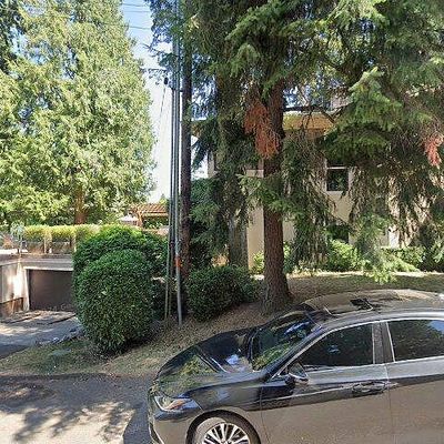 2920 76 Th Ave Se #204, Mercer Island, WA 98040