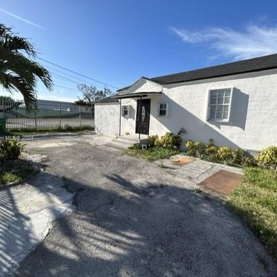 3527 Nw 34 Th St, Miami, FL 33142