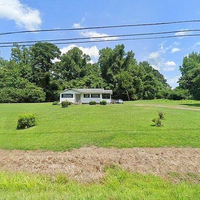 35364 General Mahone Blvd, Ivor, VA 23866