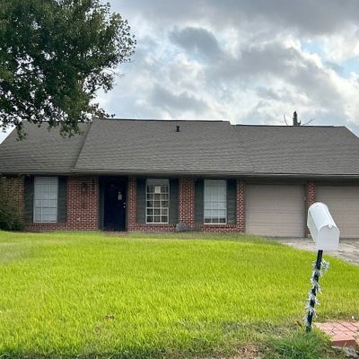 3607 W Whispering Woods Dr, Lake Charles, LA 70605