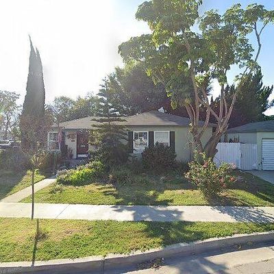 3735 Gale Ave, Long Beach, CA 90810