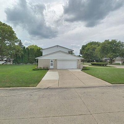 37757 Devoe St, Clinton Township, MI 48036